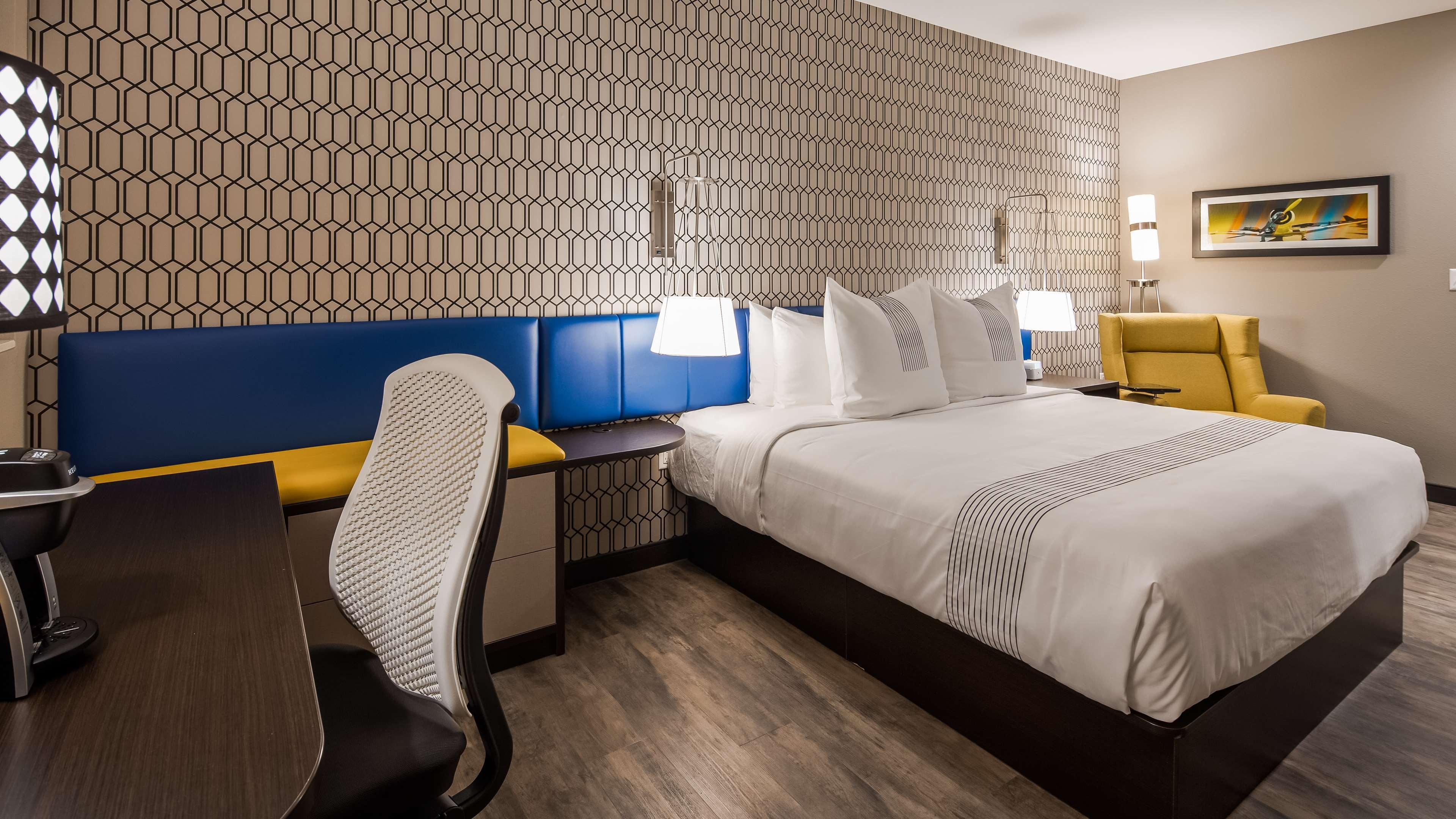 Glo Best Western Tulsa-Catoosa East Route 66 Екстериор снимка