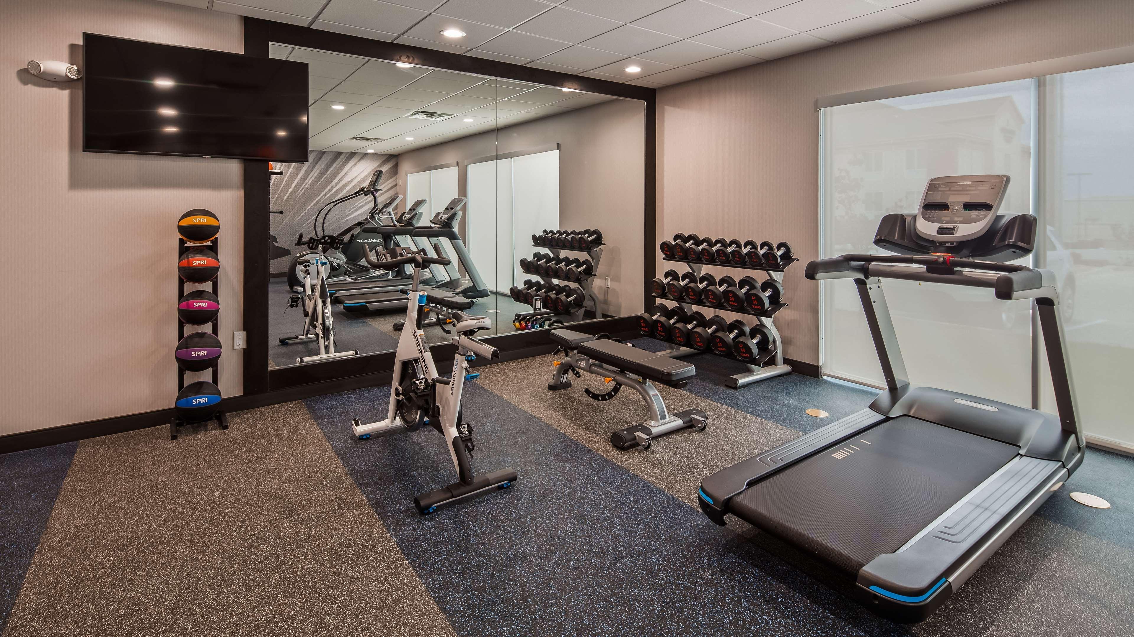 Glo Best Western Tulsa-Catoosa East Route 66 Екстериор снимка