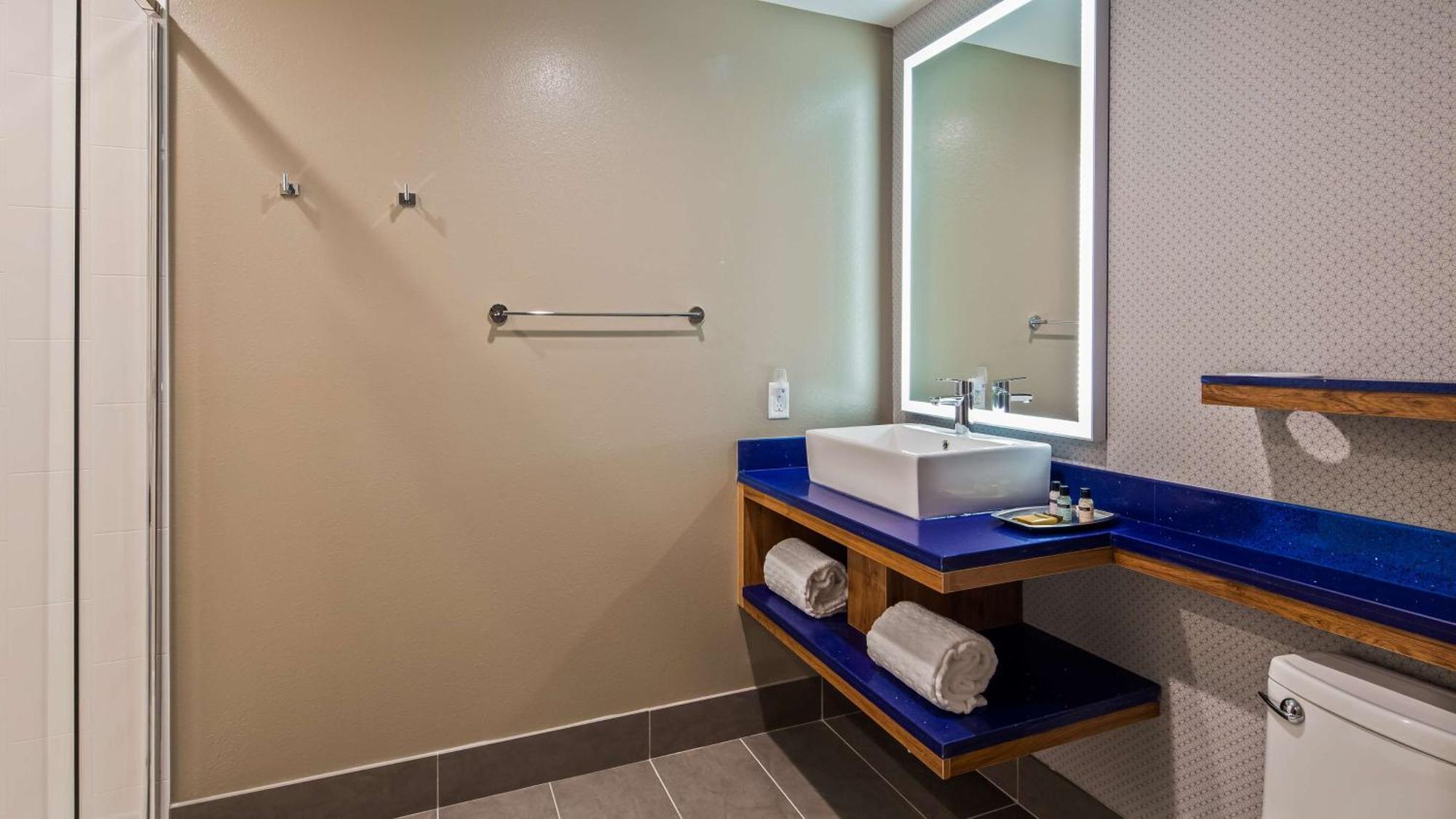 Glo Best Western Tulsa-Catoosa East Route 66 Екстериор снимка