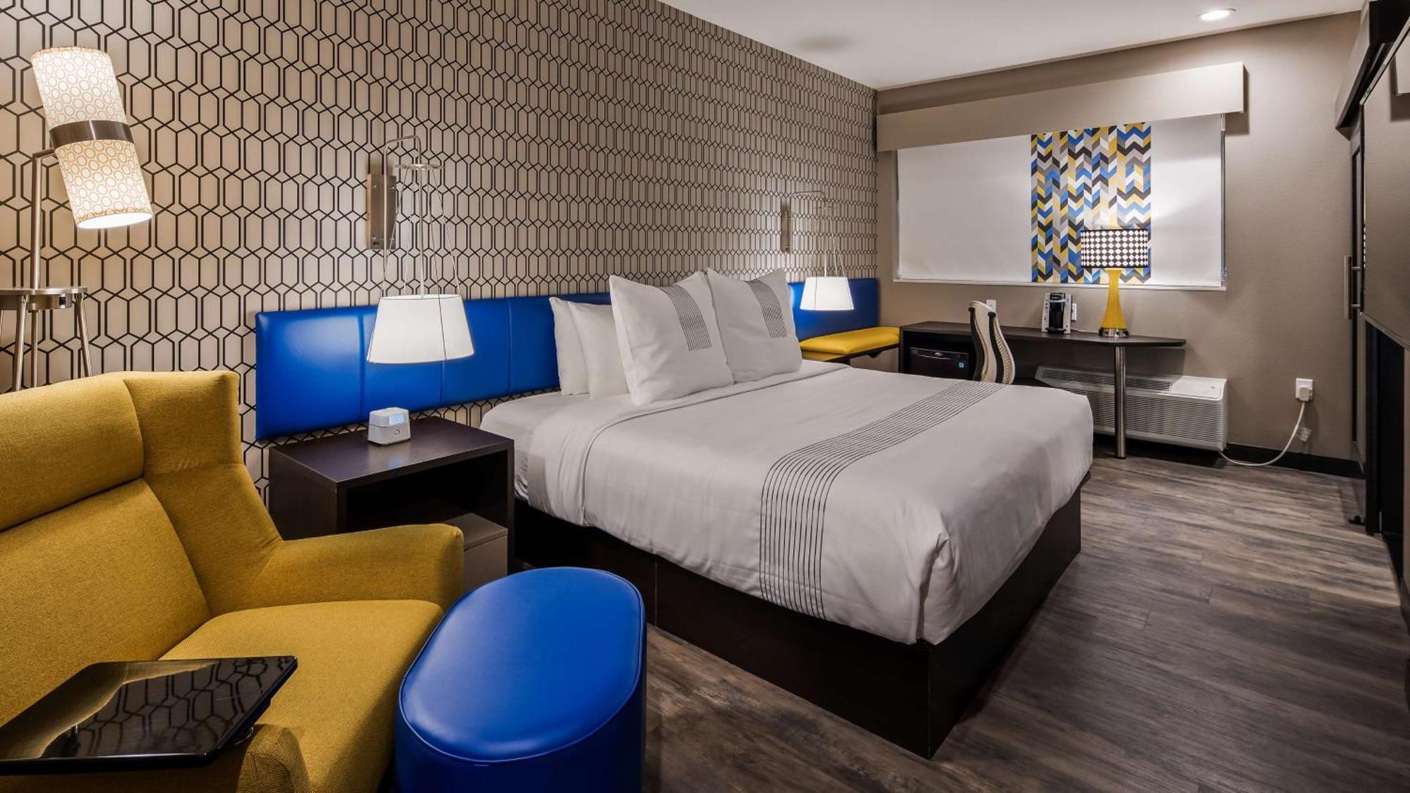 Glo Best Western Tulsa-Catoosa East Route 66 Екстериор снимка